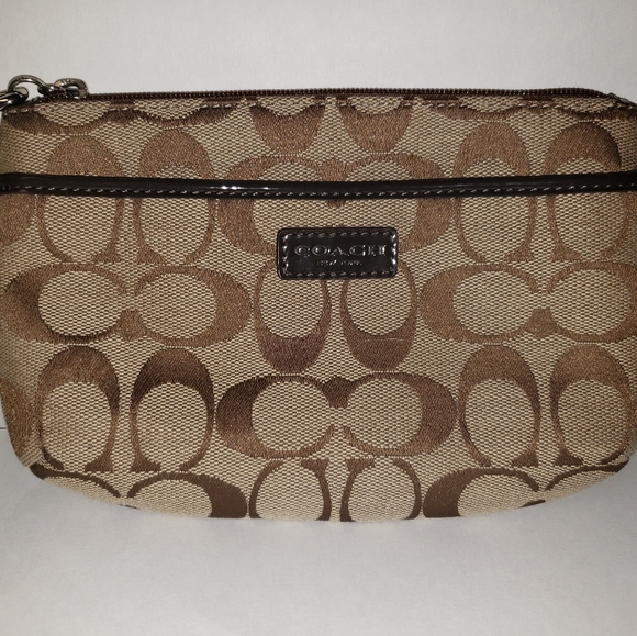 Coach Park Wristlet Purse - Picture 1 of 4
